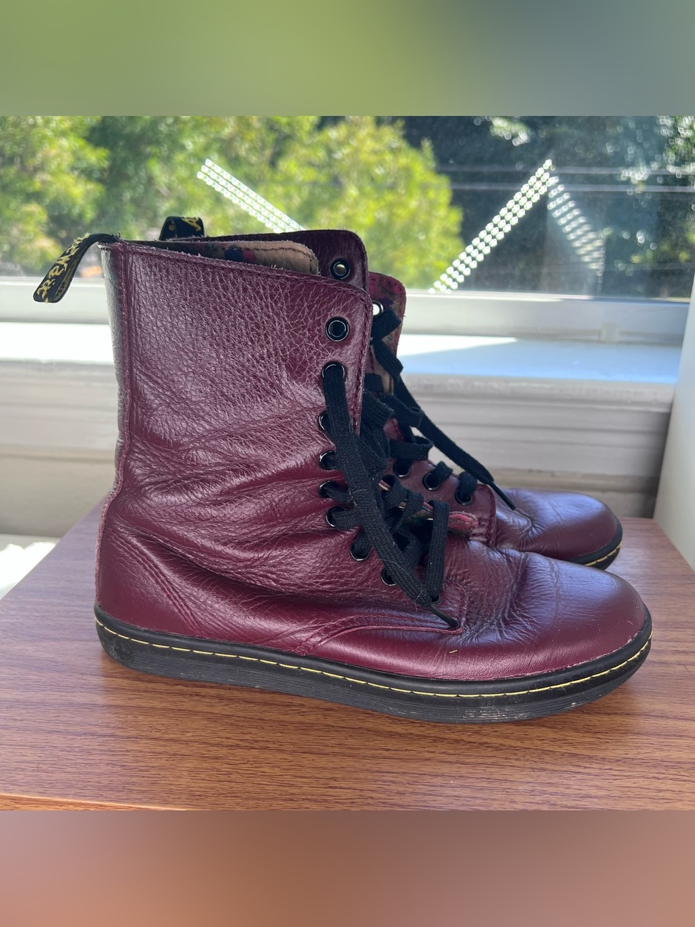 Dr. Martens Stratford Burgundy Leather Floral Boots (UK 5 / US 7)